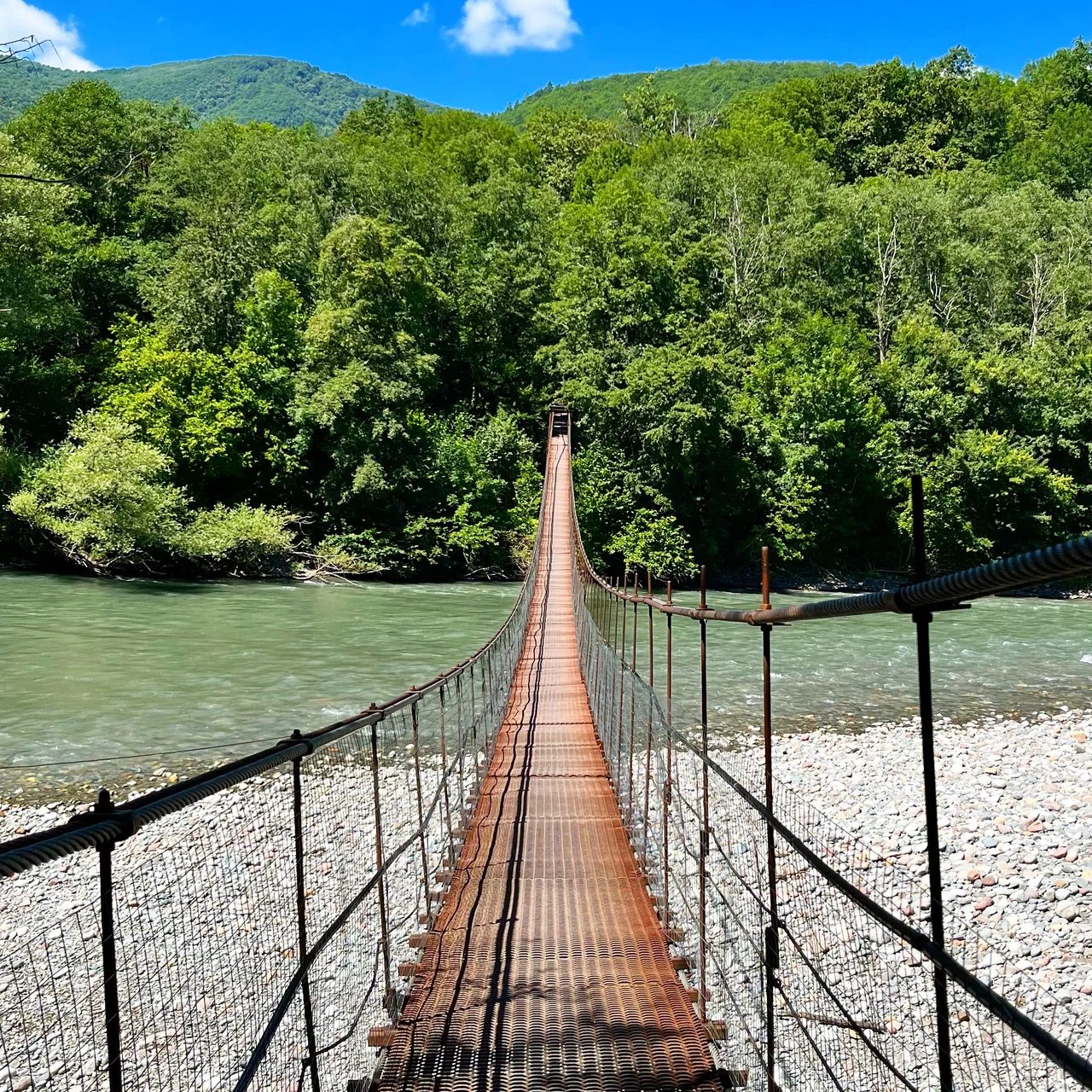 Подвесной мост в Аджарии